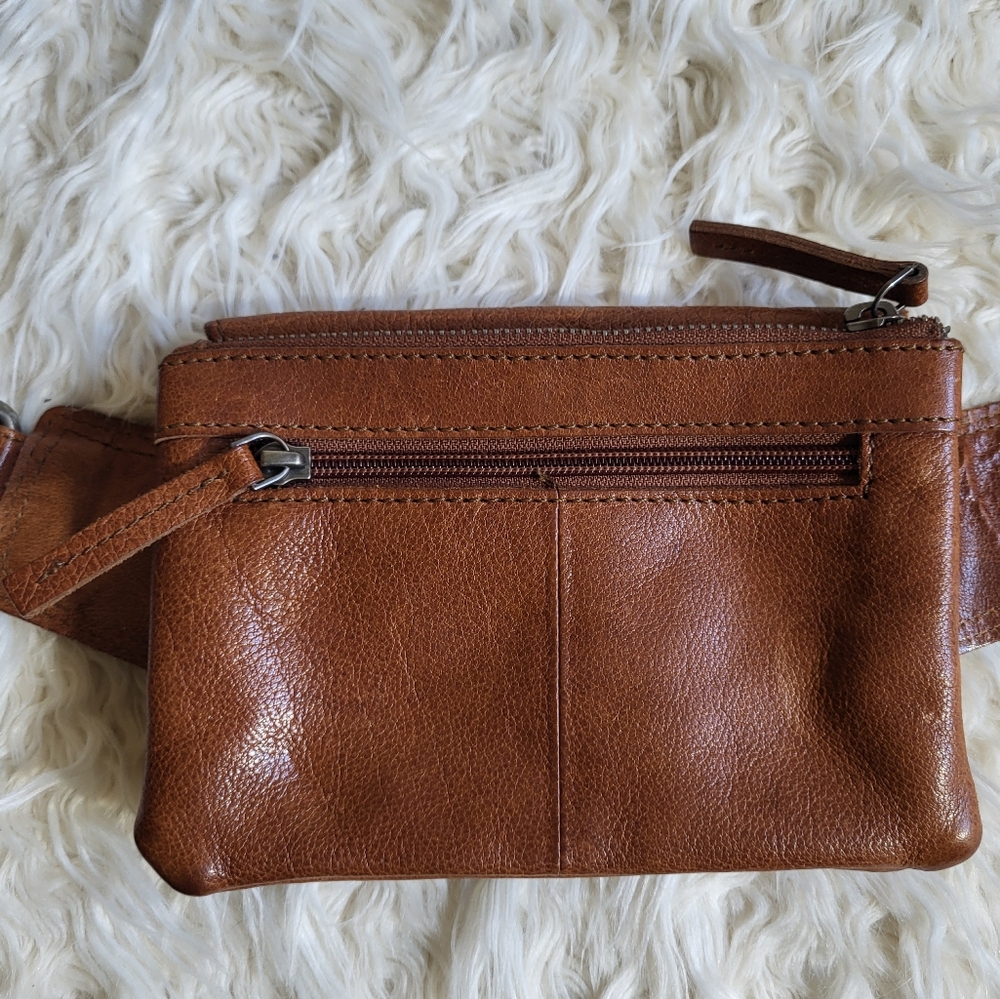 Spikes and Sparrow Leather Brandy Belt/Waist Brown Bag - Picture 8 of 16